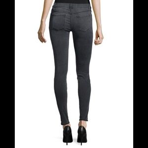 NWT J Brand Photo Ready mid rise capri (28)